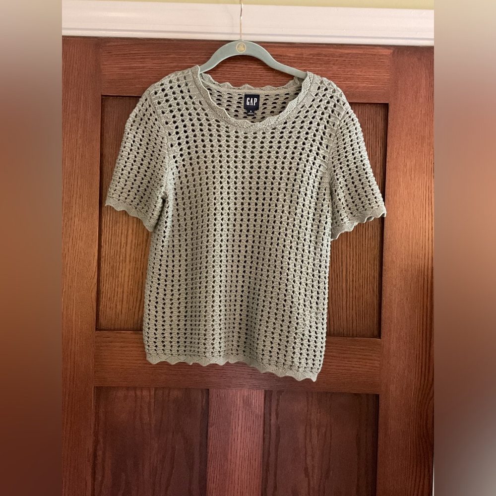 Gap Sage Green Open Knit Crocheted Short Sleeve Sweater Size Small GORGEOUS EUC